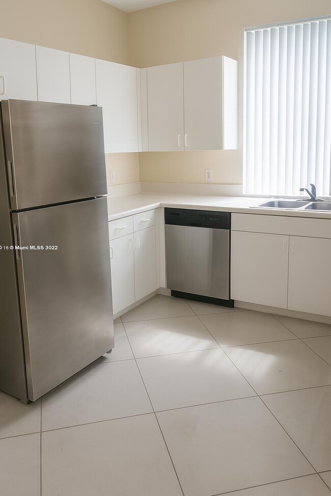 Foto del edificio - 6960 SW 39th St