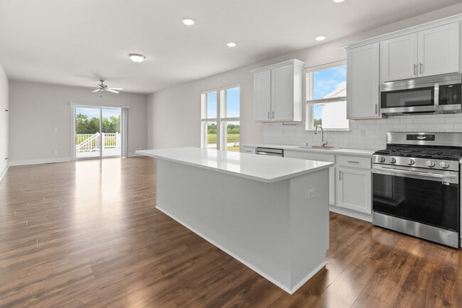 Building Photo - W218N16046 Tiger Lily Dr