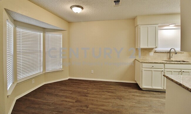 Building Photo - Cozy 3/2/2 in Mansfield ISD For Rent!