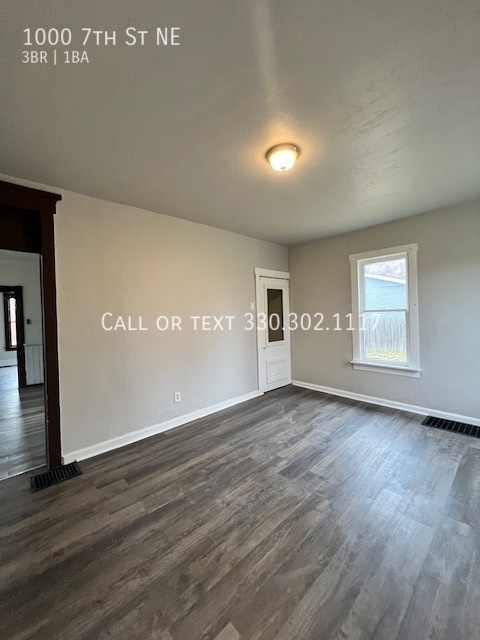 Building Photo - Three bedroom home for rent - Canton NE