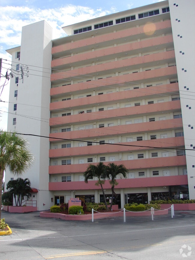Imagen del edificio - Bayshore Yacht & Tennis Club