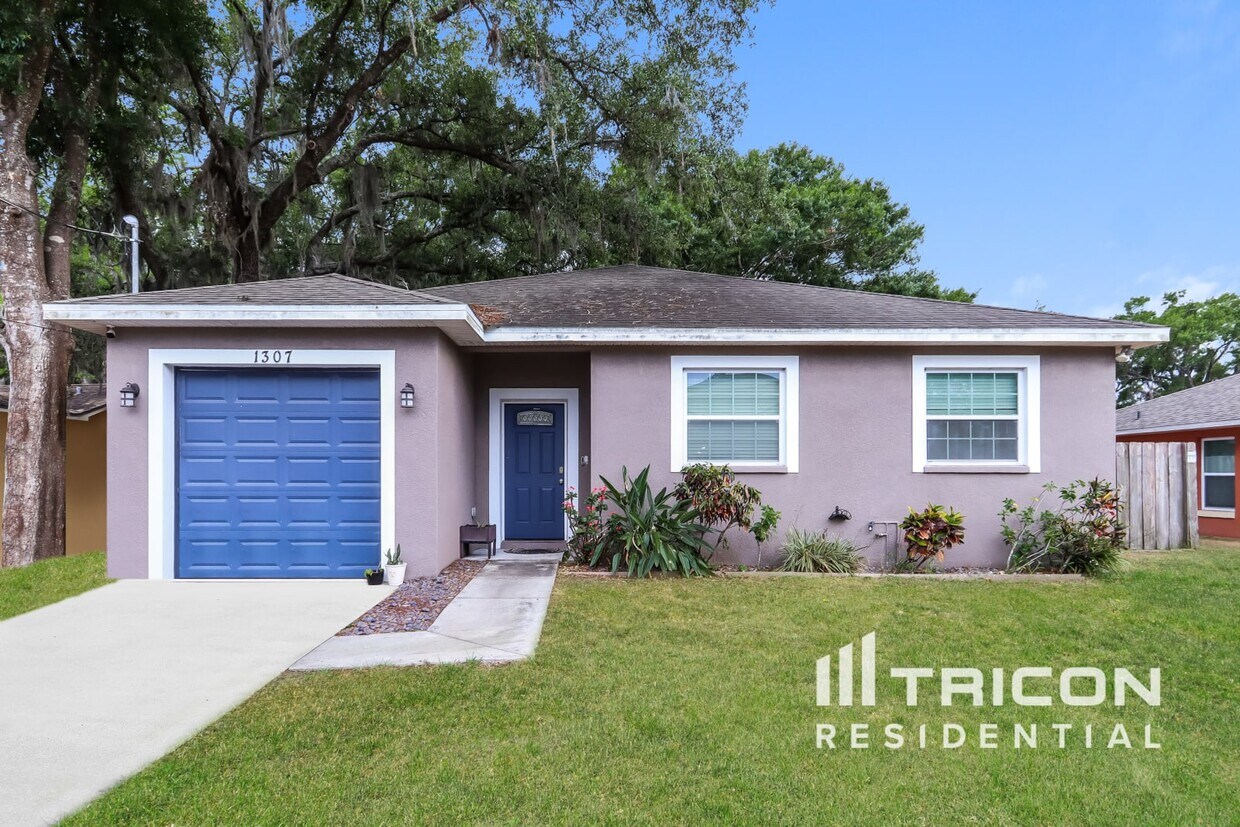Foto principal - 1307 E Warren St