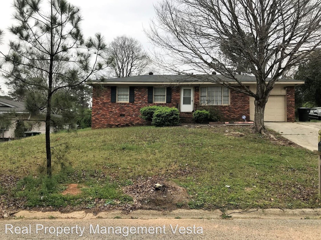 Primary Photo - 3 br, 2 bath House - 4182 West Oak Drive