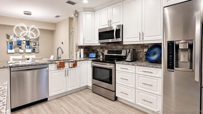 Building Photo - 14917 Wedgefield Dr
