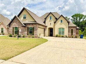 Building Photo - 1146 Green Wood Cir