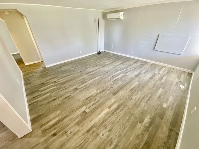 Building Photo - 509 La Motte Ln