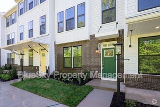 Building Photo - 2864 Sweetbay St