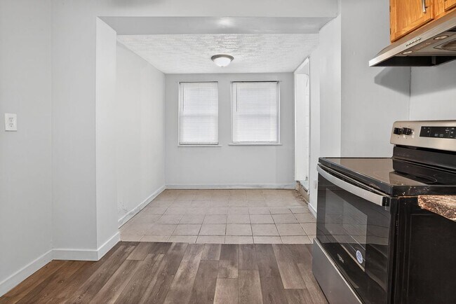 Foto del edificio - 184 Greenfield Ave