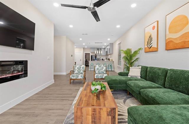 Building Photo - 2021 Leath St