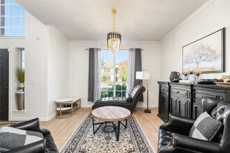 Building Photo - 11939 Painted Canyon Dr