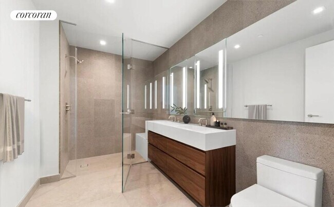 Foto del edificio - 360 E 89th St