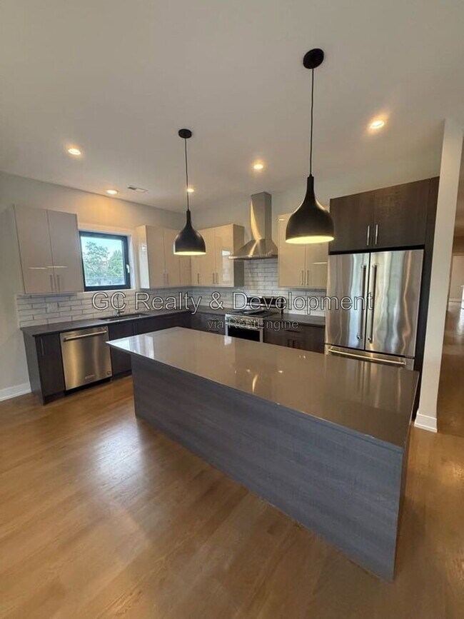 Foto del edificio - 6242 S Greenwood Ave