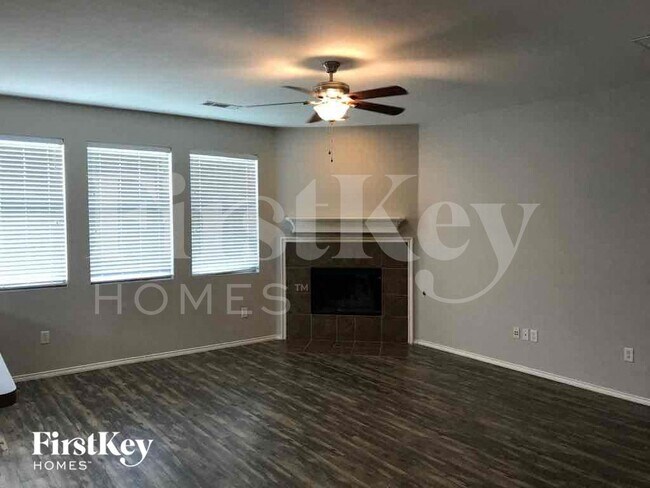 Building Photo - 1017 Nighthawk Rd