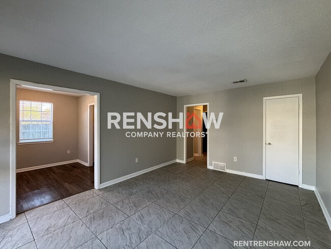 Building Photo - 2998 Elbert Cove