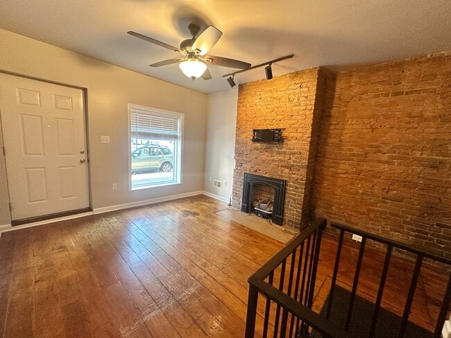 Building Photo - 1016 Bingham St