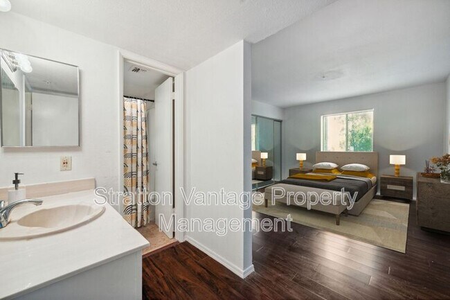 Building Photo - 7777 E Main St