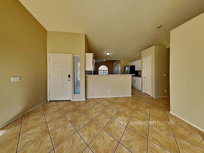 Building Photo - 5302 S 28th Ave