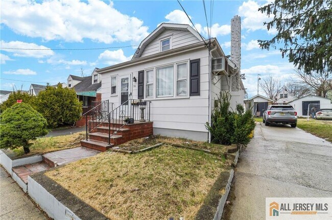 Foto del edificio - 56 Caroline Ave