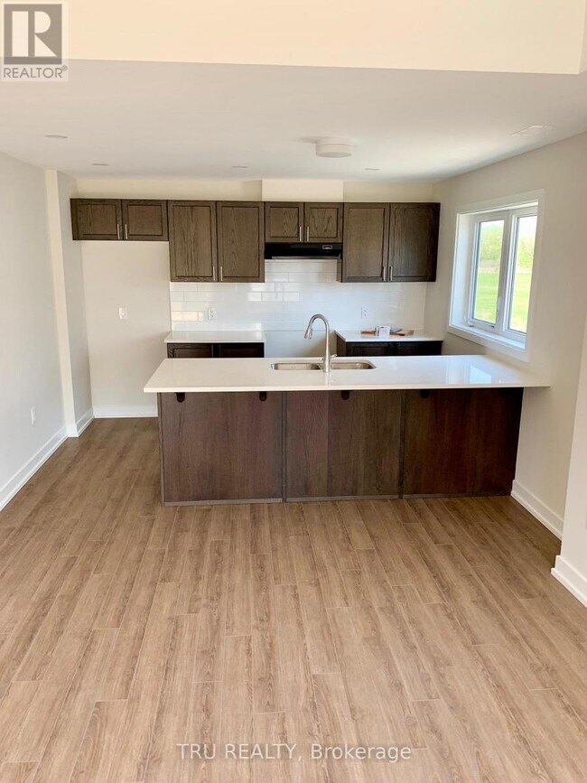 Building Photo - 731 Chromite Private