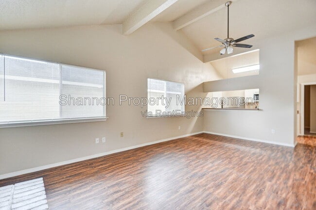 Building Photo - 13106 Townwood Dr