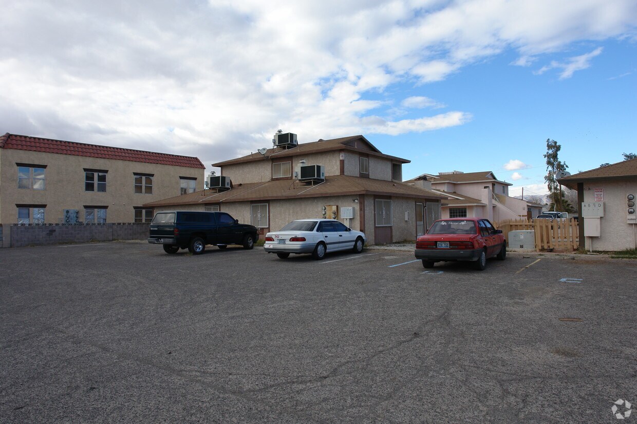 Primary Photo - 5380 E Lake Mead Blvd