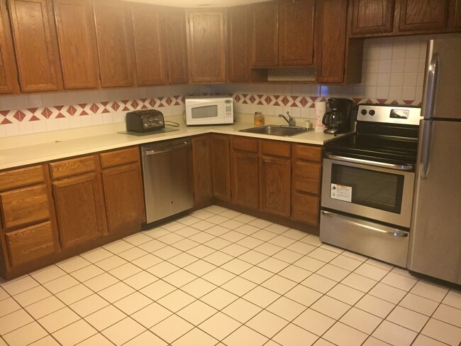 Kitchen - 4 Shadowbrook Lane