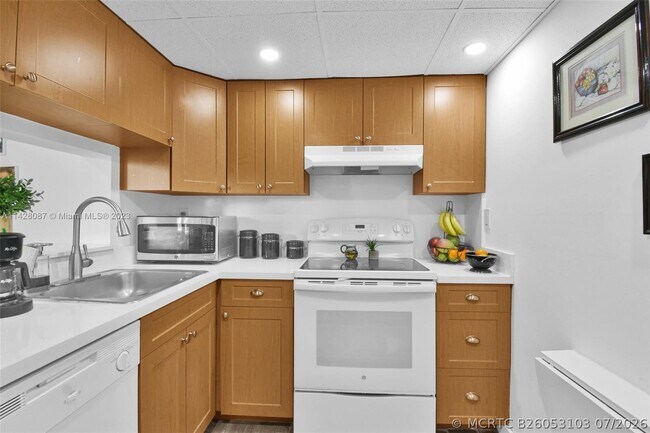 Foto del edificio - 11800 SW 18th St