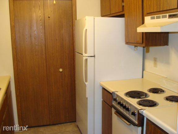 Foto del edificio - 700 E Fairplains St