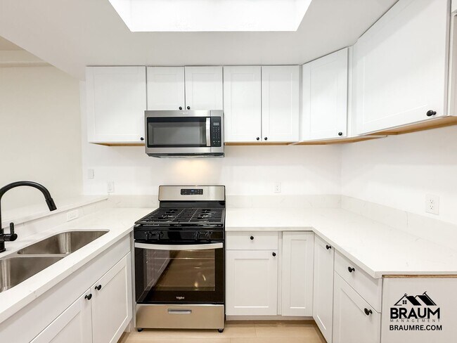 Foto del edificio - 11035 Moorpark St