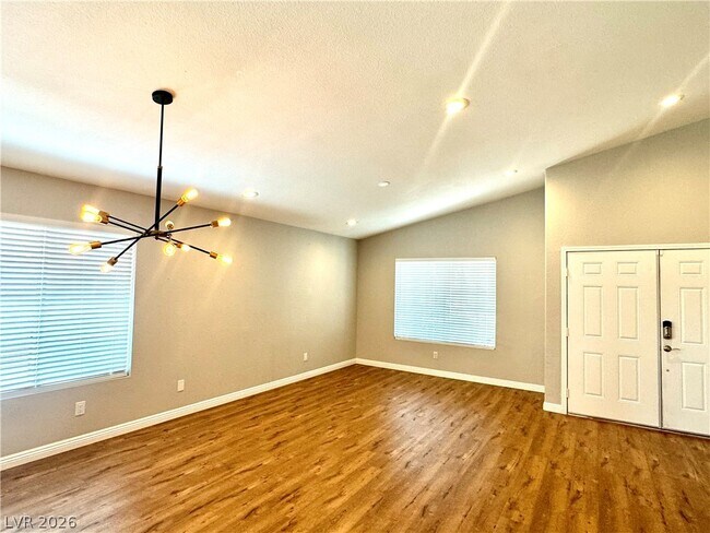 Foto del edificio - 10224 Desert Wind Dr