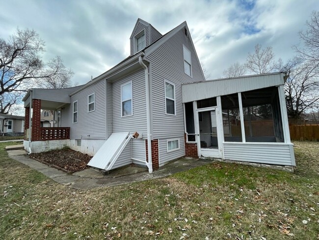 Building Photo - 2 Bedroom, 1 Bathroom Home in Independence...