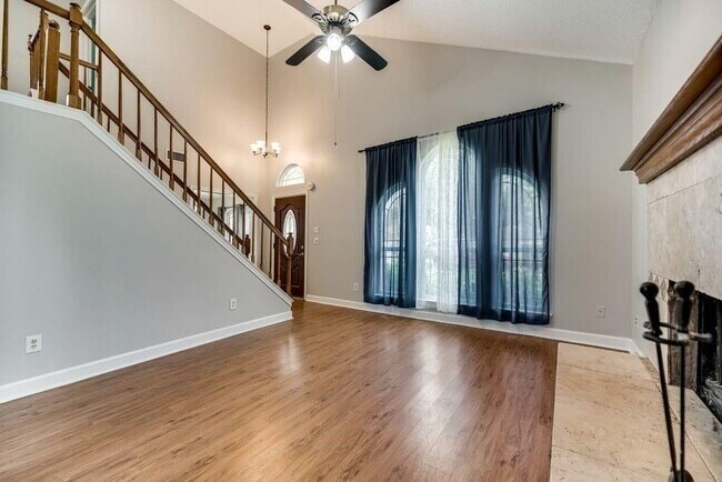 Foto del edificio - 4460 Junction Dr