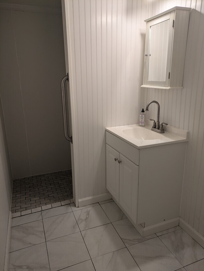 Baño privado - 9838 Lake Dr