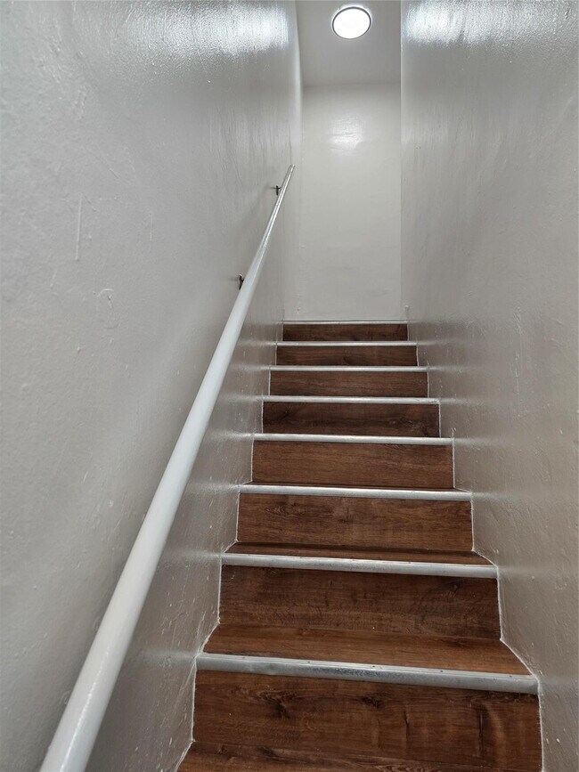 Foto del edificio - 20 NW 7th Ave