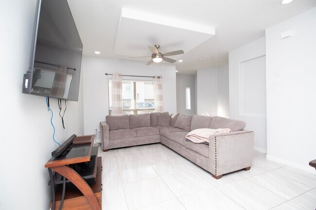 Foto del edificio - 4101 Blue Quail Rd