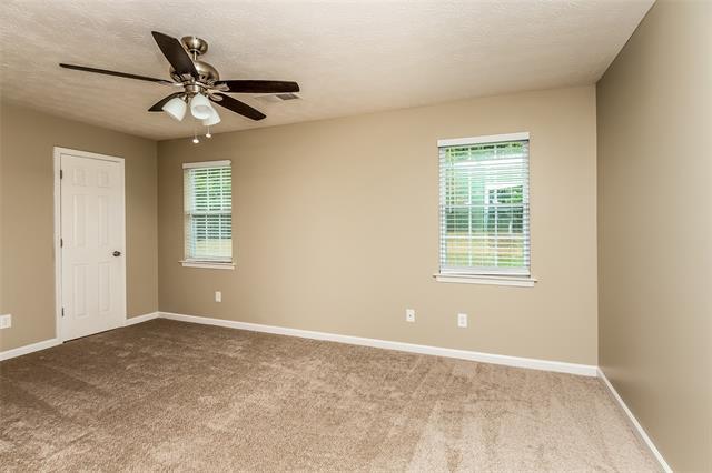 Foto del edificio - 2401 Cypress Dr
