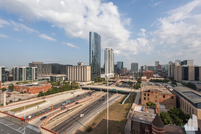 Building Photo - 4181 W Belmont Ave