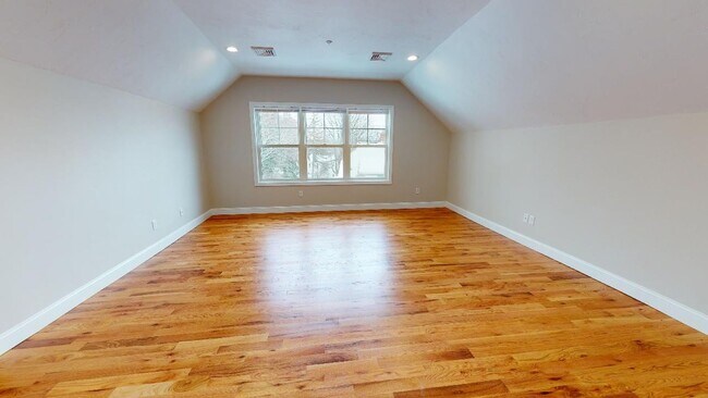 Foto del edificio - 112 Main St