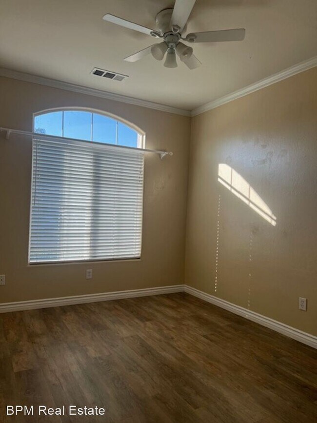 Building Photo - 4 br, 2 bath House - 10931 Vista Del Valle...