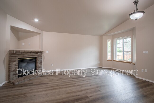 Foto del edificio - 5507 208th St Ct E