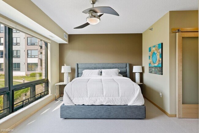 Foto del edificio - 1 br, 1 bath Condo - 256 Spring St