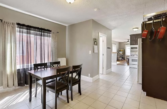 Building Photo - Beautiful 2 bedroom apartment in South Min...