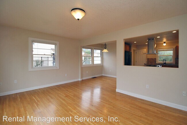 Building Photo - 3 br, 2 bath House - 1814 NE Bryant St