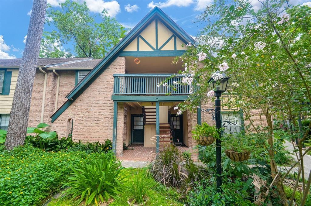 Foto principal - 8221 Kingsbrook Rd