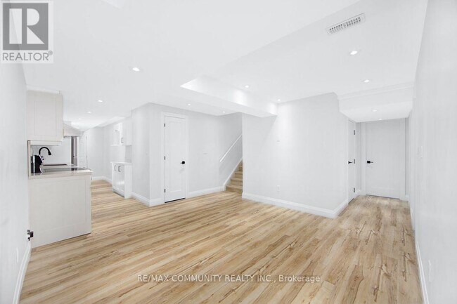 Building Photo - 2447 Moonlight Crescent
