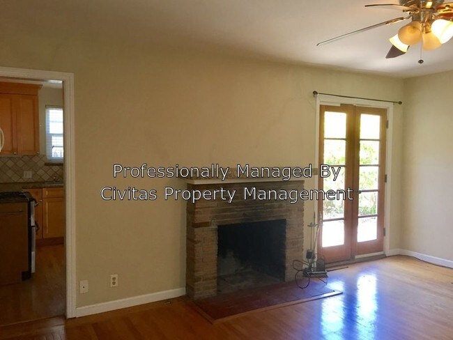 Foto del edificio - Charming 1 Bedroom Cottage in Palo Alto