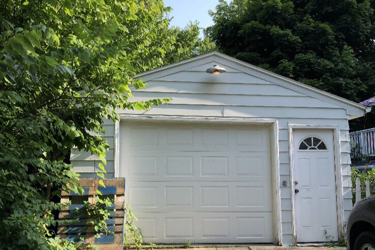 Detached Garage - 3302 Harvey St