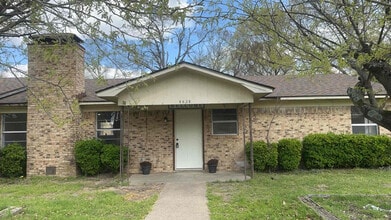 Building Photo - 9830 Ann Ave