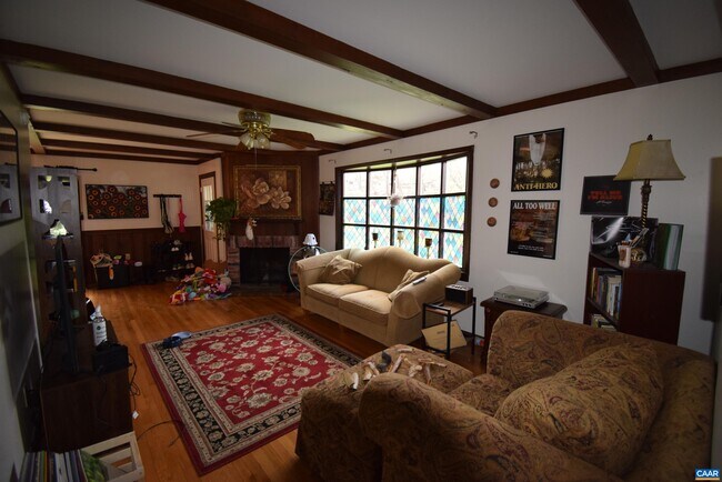 Foto del edificio - 3161 Monacan Trail Rd