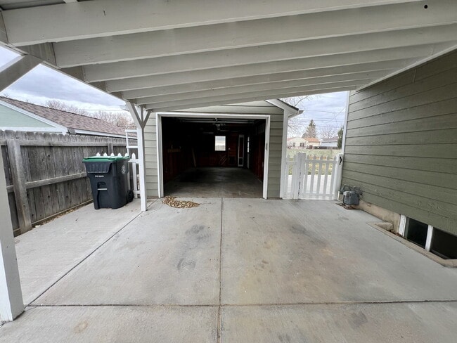 Foto del edificio - Great Home Close to CFD!